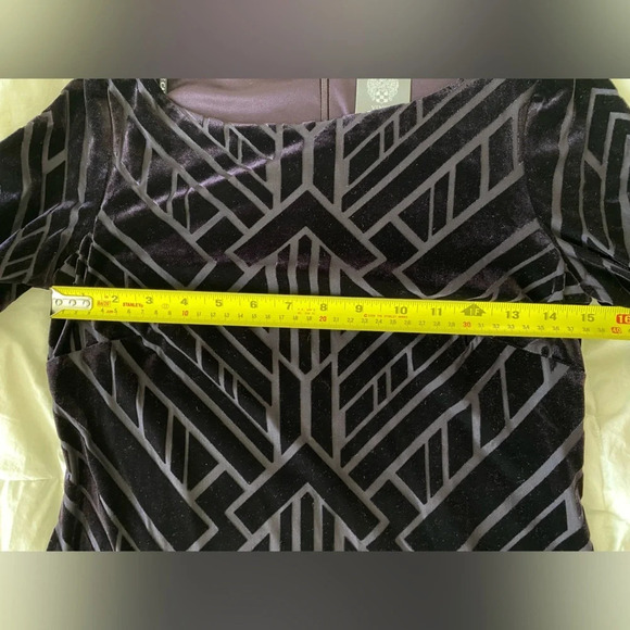 VINCE Camuto Purple Velvet Geometric Shift Dress Size  4 - Picture 16 of 16
